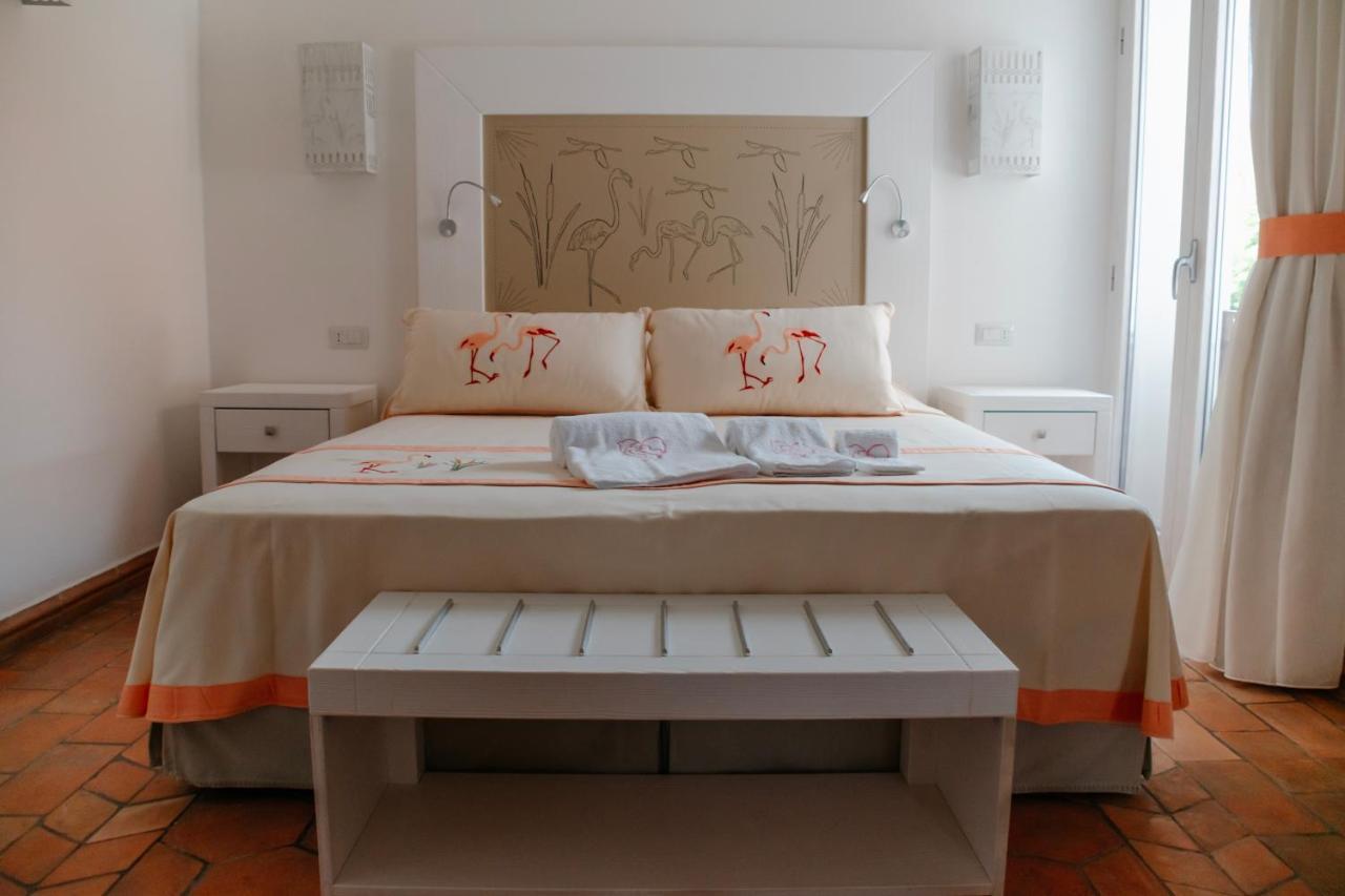 Rooms Apartaments Santa Teresa Capo Testa Eksteriør bilde