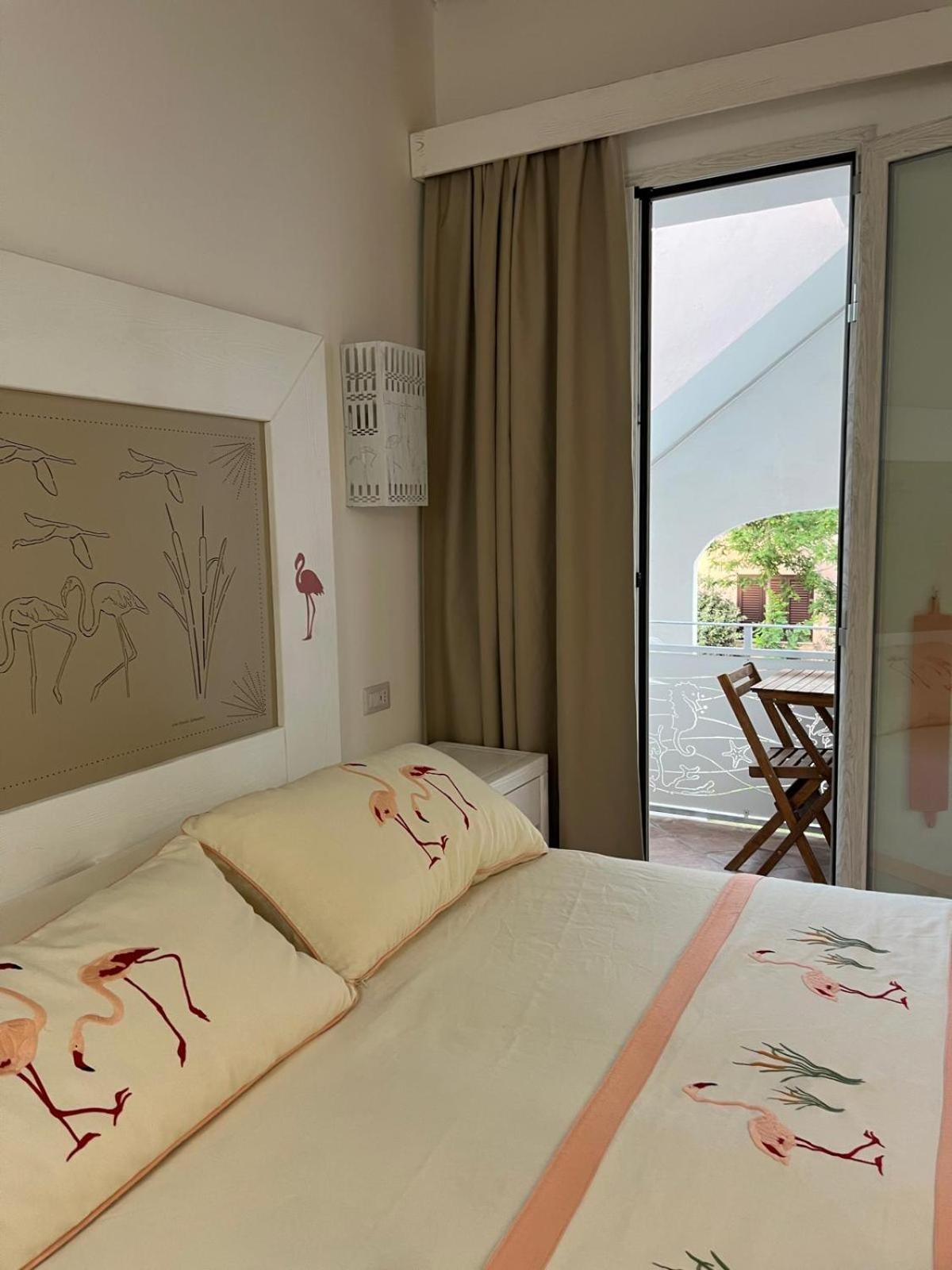 Rooms Apartaments Santa Teresa Capo Testa Eksteriør bilde