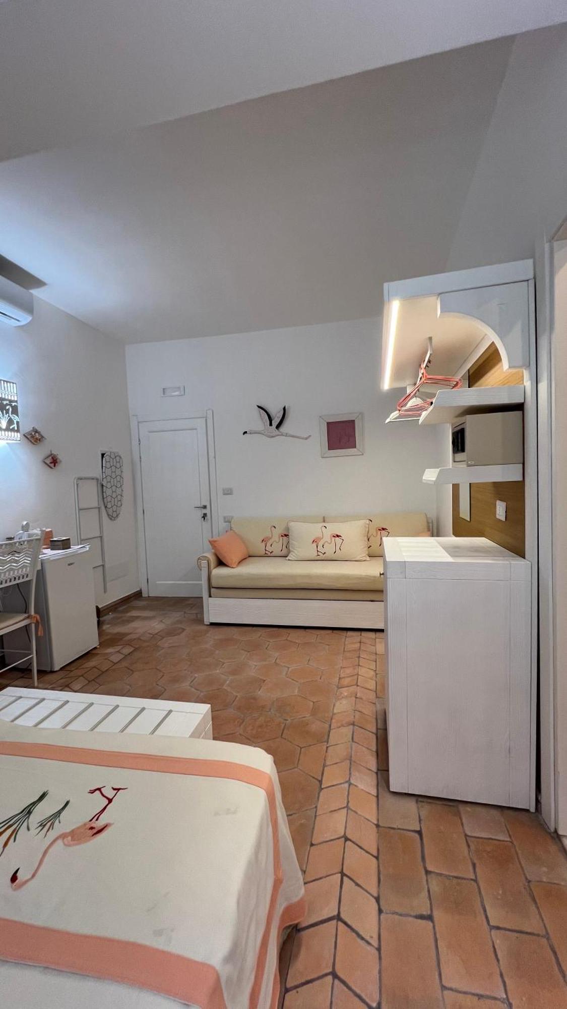Rooms Apartaments Santa Teresa Capo Testa Eksteriør bilde
